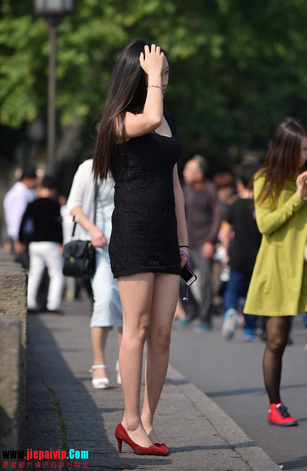 杭州街头街拍气质短裙美女10